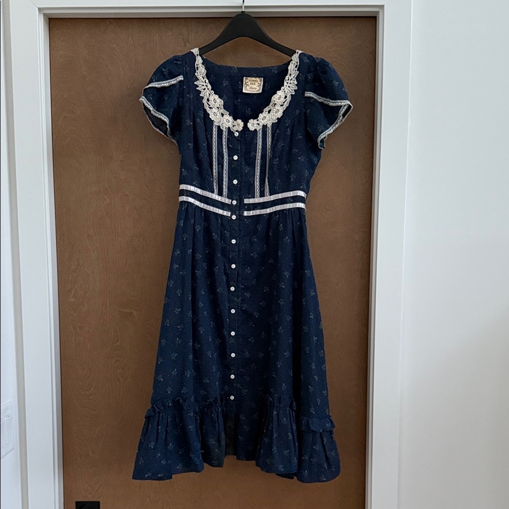 Vintage Victorian Western Gunne Sax Dress!